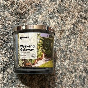 NWT Sonoma Weekend Getaway Scented Candle